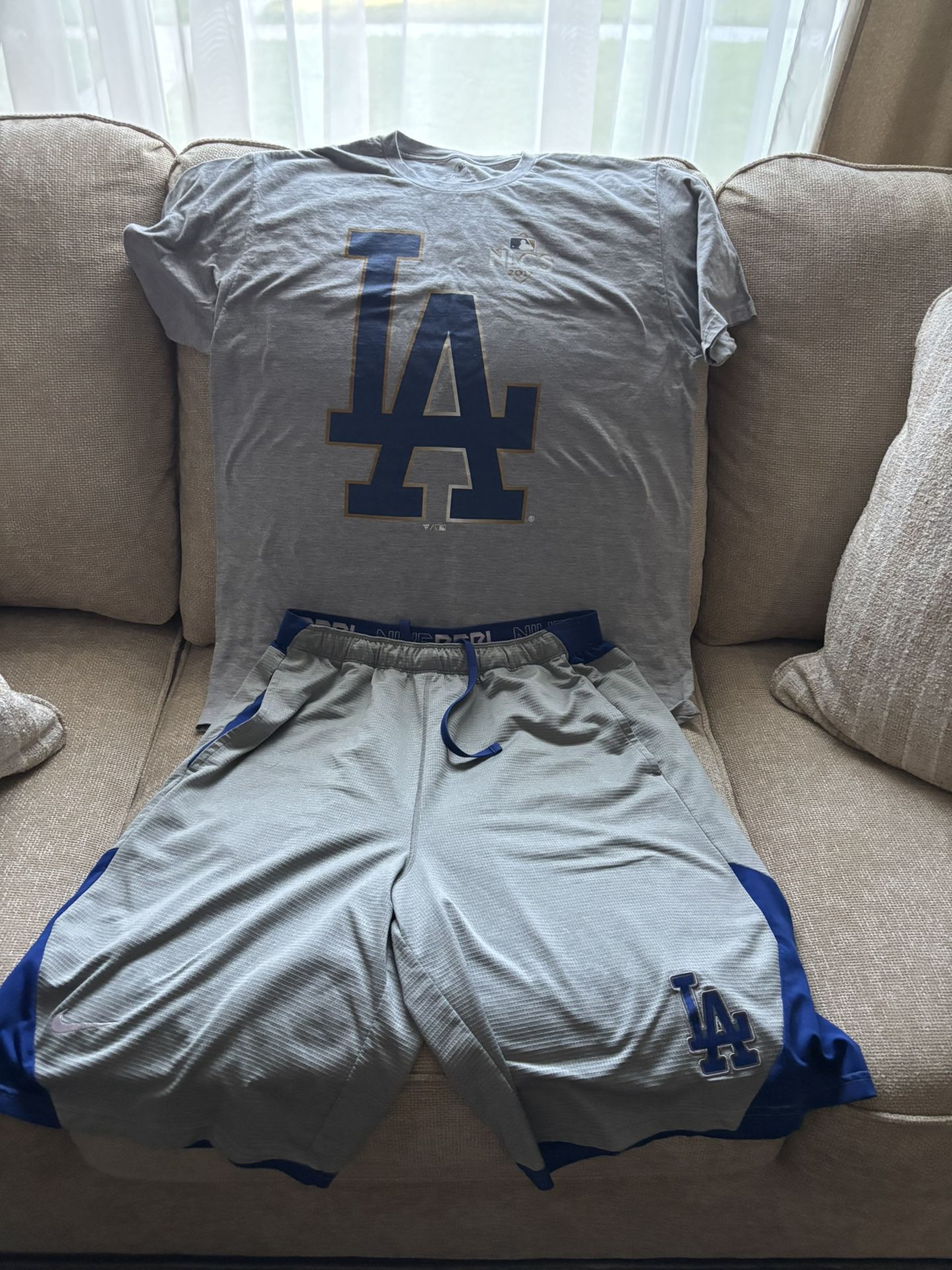 LA Dodger Shirt And Shorts