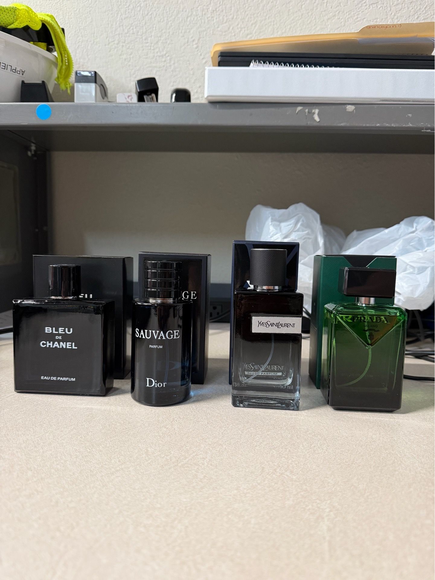Colognes/Perfumes 10x250