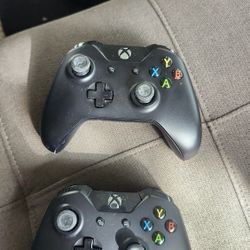 2  XBOX  ONE CONTROLLERS