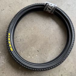 Maxxis Tire