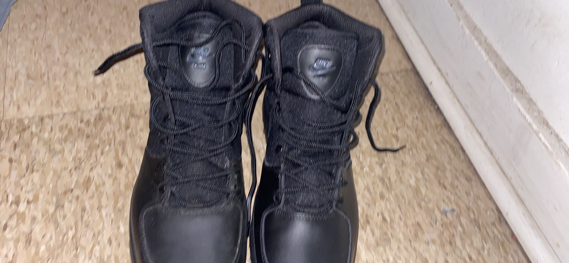 Nike Men’s Manoa Boots Size 12