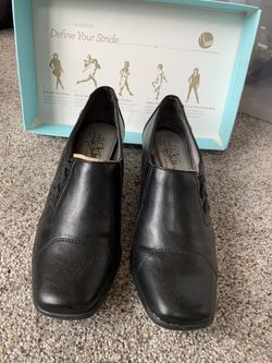 Allen Roth BRAND NEW shoes size 7
