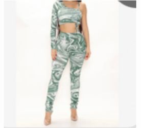 Fashion Nova Green and White Swirl matching set