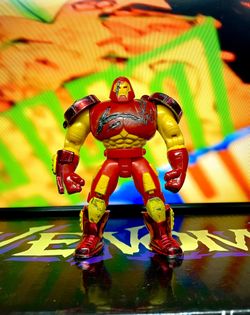 (1995 Toy Biz )5” Iron Man Hulk Buster