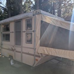 1988 Palomoni CXL popup Trailer 
