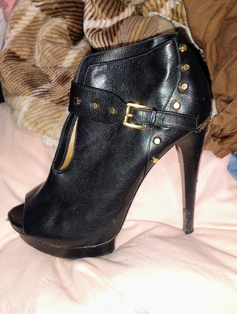 Michael Kors Bootie