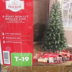 Just In Holiday Time Deal Today Six Foot Pre Lit Pine Tree