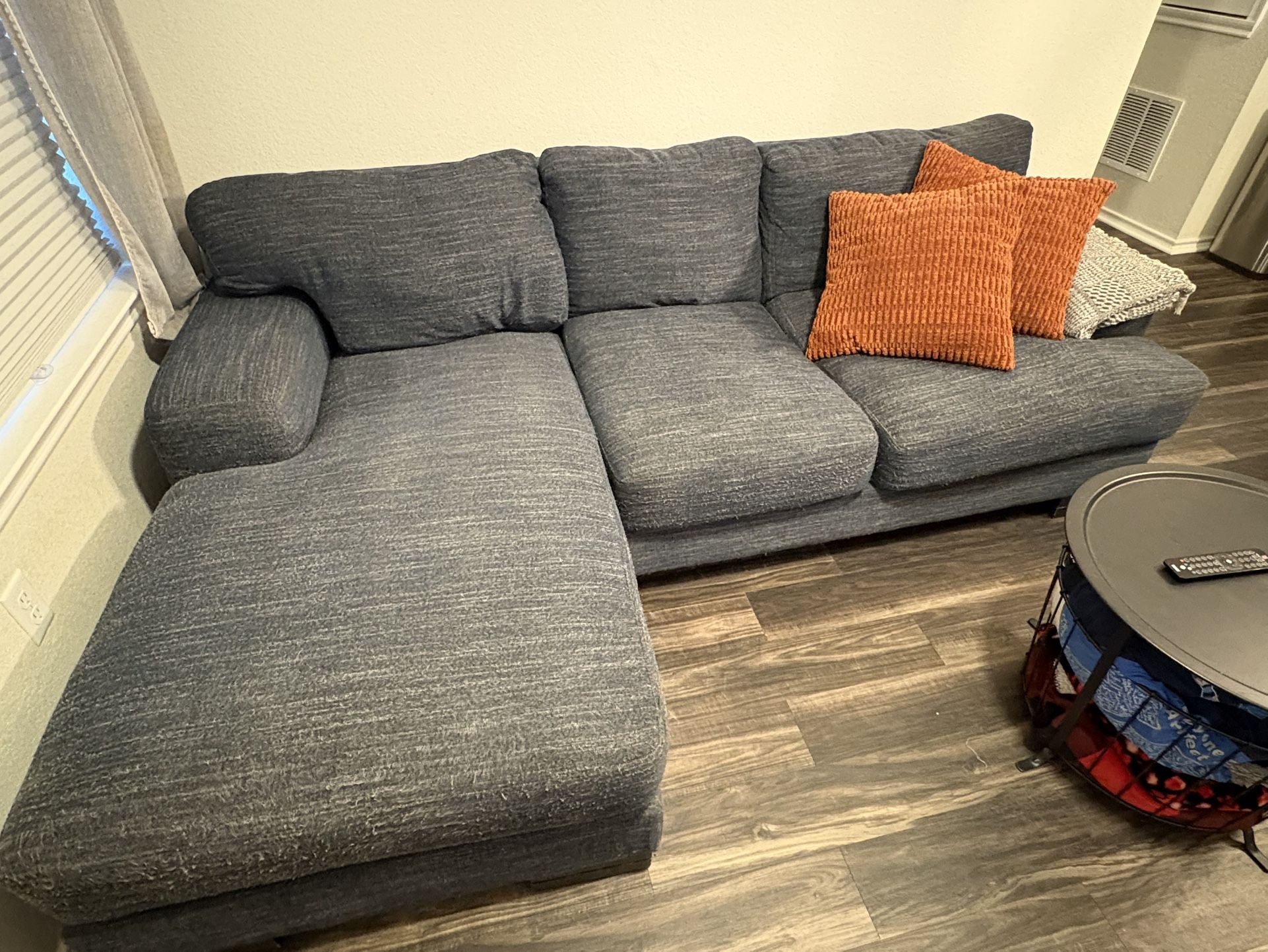 Sofa / Couch