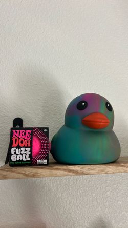 Squeezy duck fuzzball