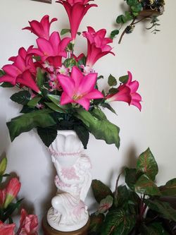 New )) Artificial Floral Arrangement