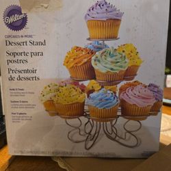 Wilton Dessert Stand