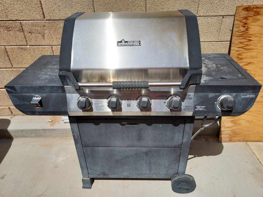 5-BURNER BBQ GRILL 