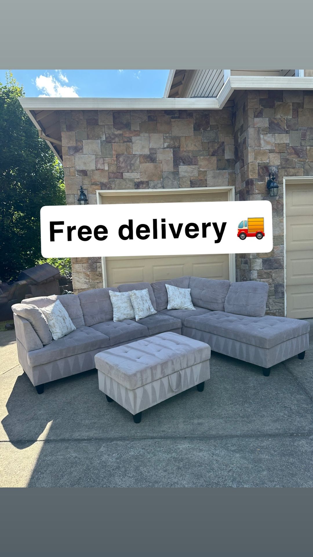 Sectional Sofa with Ottoman – Great Condition