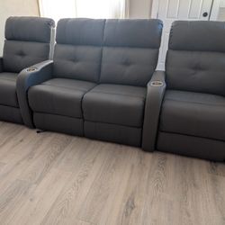 Palliser Home Theater Power Recliner Seats Very Good