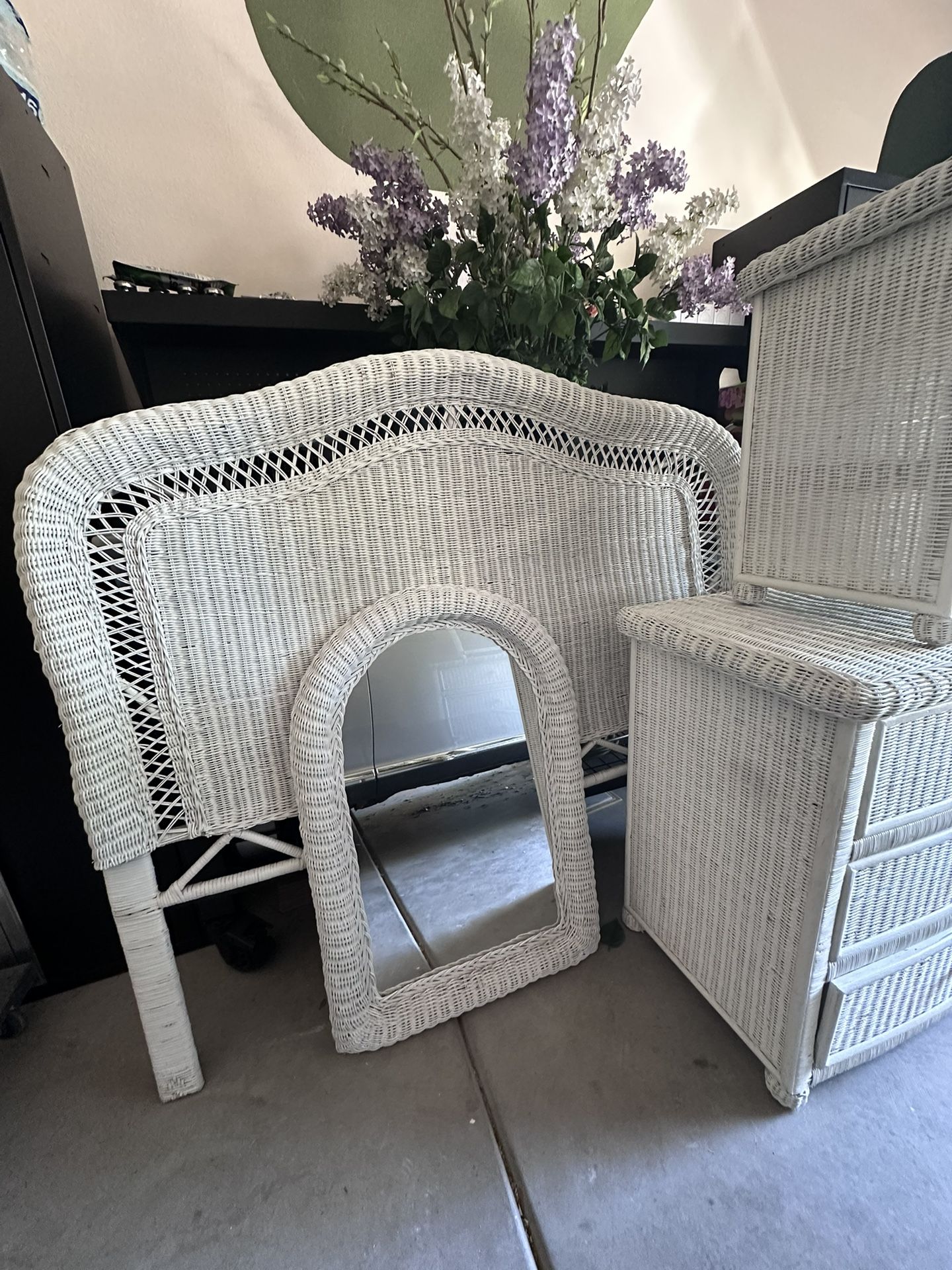 Vintage Whicker Bedroom Furniture