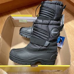 NEW Khombu Black Boys Winter Snow Boots, Big Kids Size 2