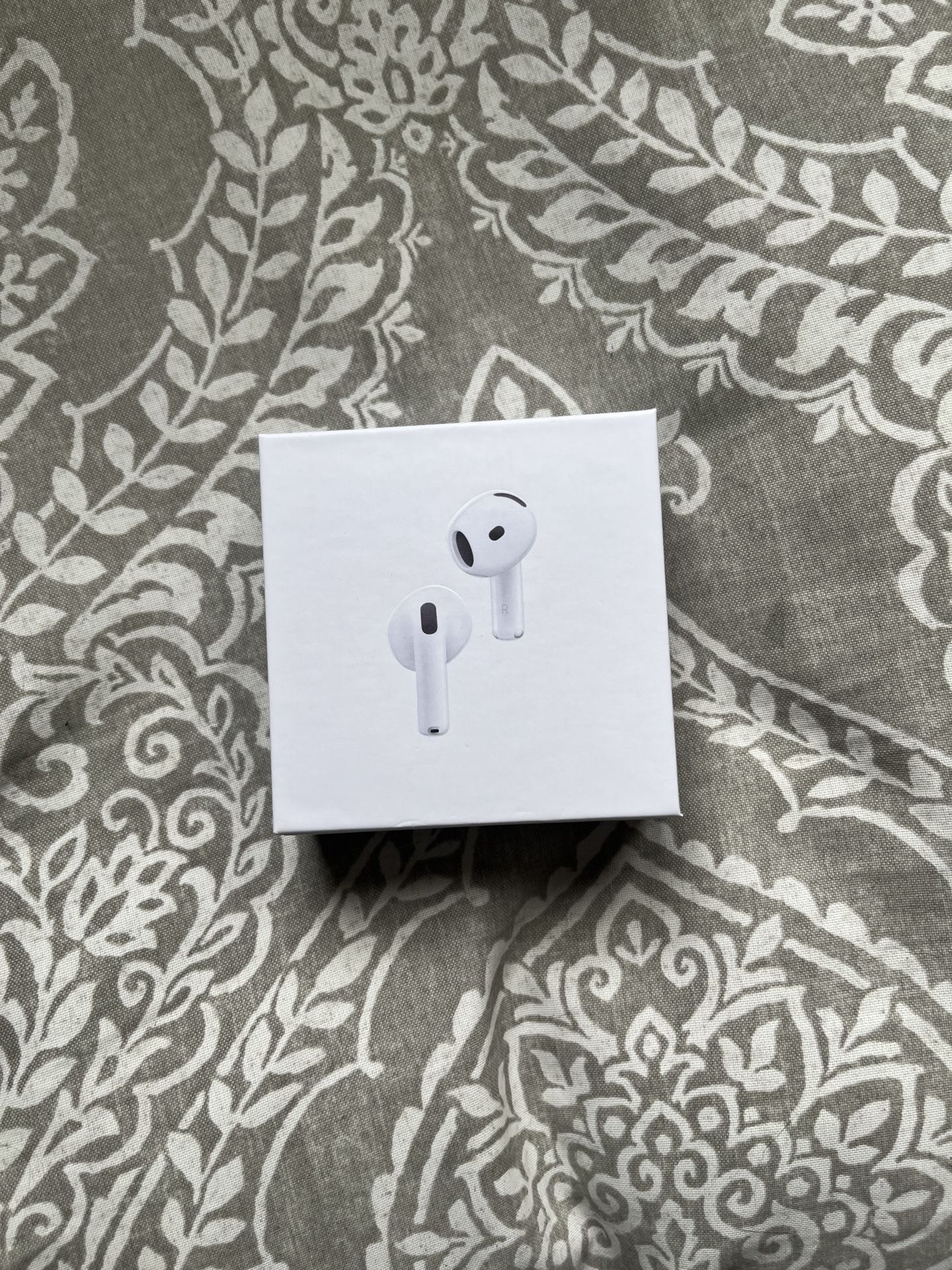AirPods Gen 4