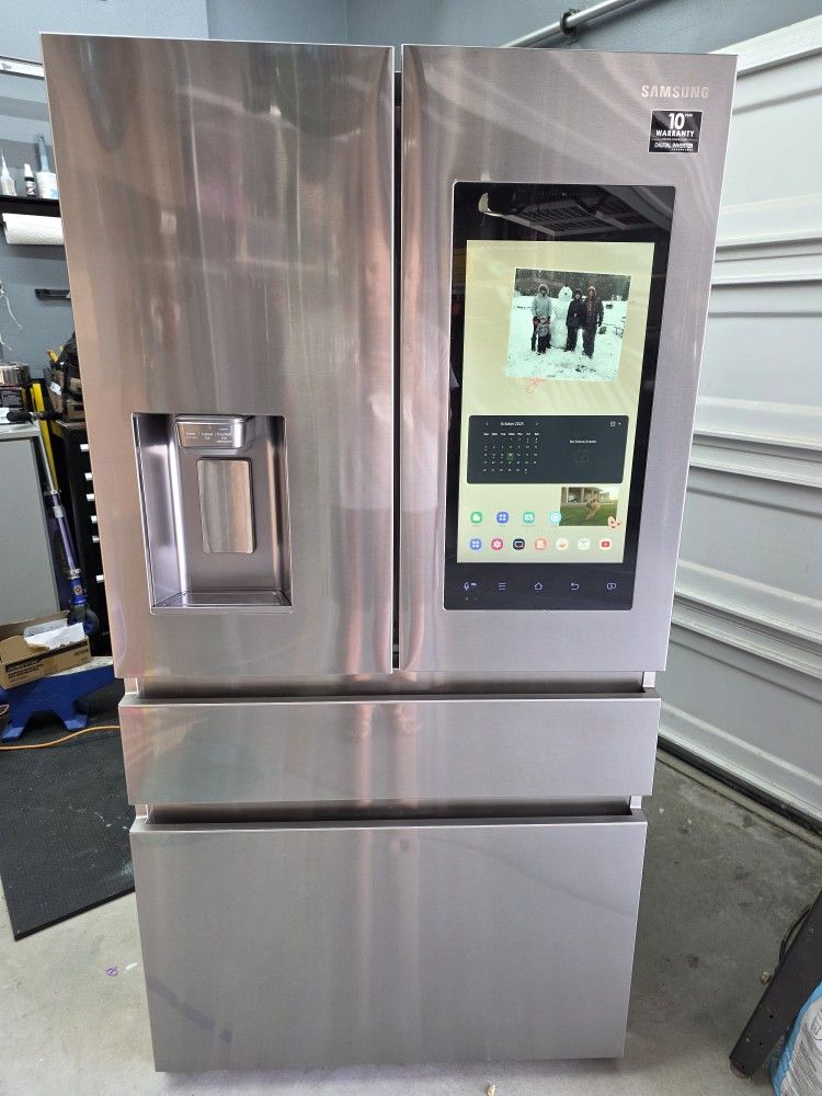Samsung Family Hub Refrigerator