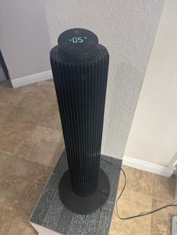 Rotating tower fan