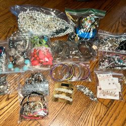 Pack of Jewelry. Bracelets, Earrings, Bands, Rings, Clips and Dior Charms 