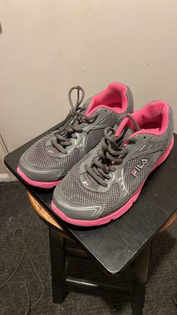 Fila Woman's size 8m