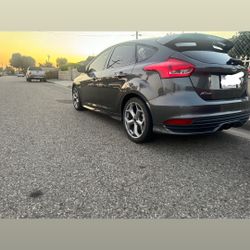 2015 ford focus st