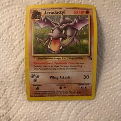 Aerodactyl Holographic Pokémon Card 1/42