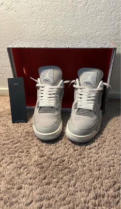 Jordan 4 Frozen Moments 10.5 Mens/ 12 Women’s