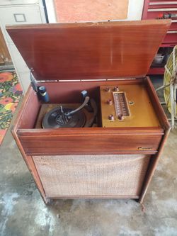 Antique Magnavox Record Player and Radio