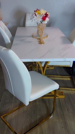 Dining set