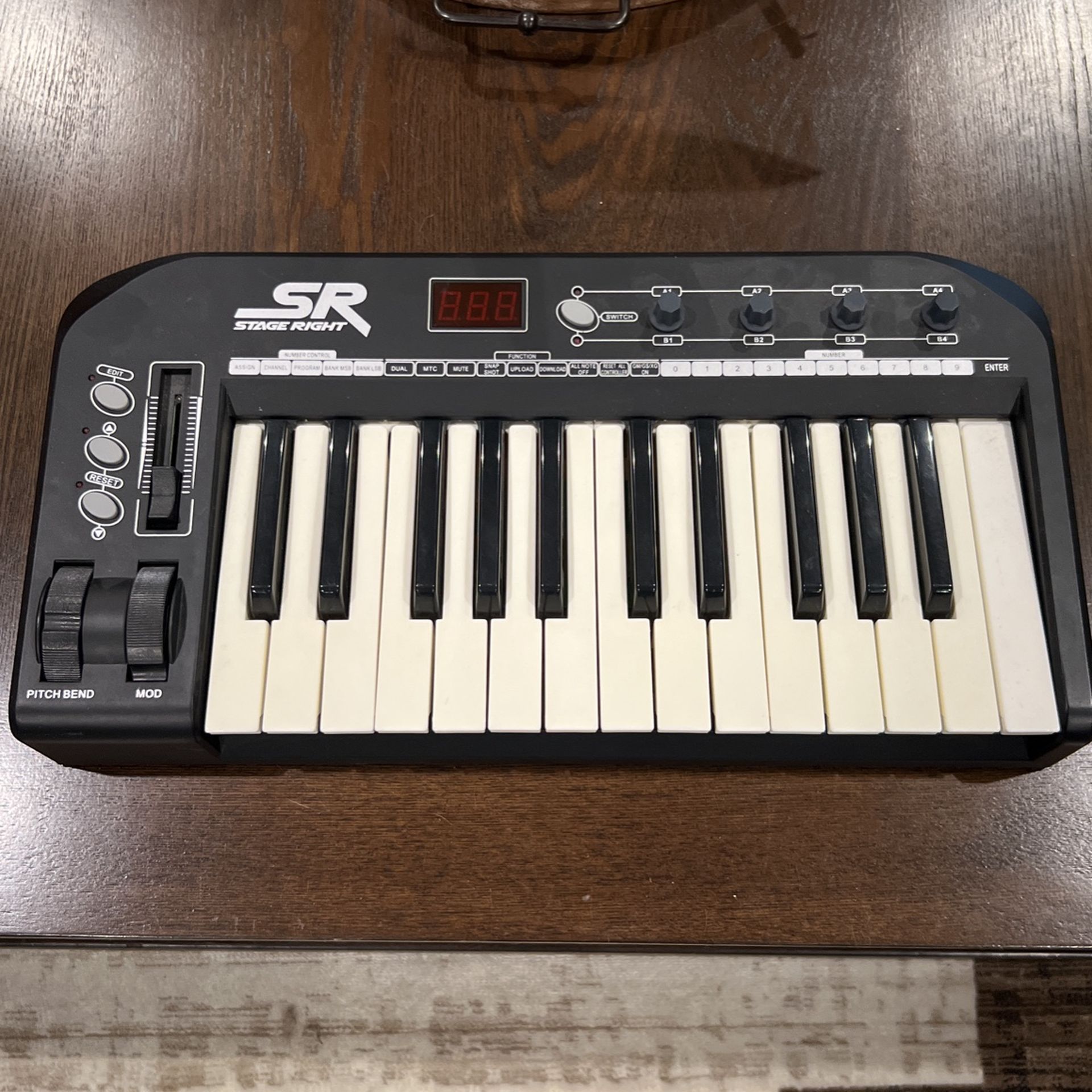 25 Key Midi Controller