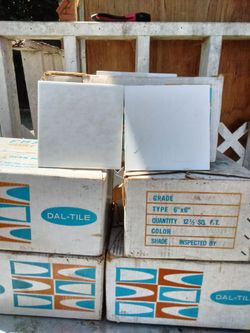Selling kitchen bathroom White tile 6x6 five boxes 47 to a box, five boxes for $80