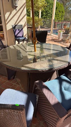 Outdoor furniture with 4 chairs
