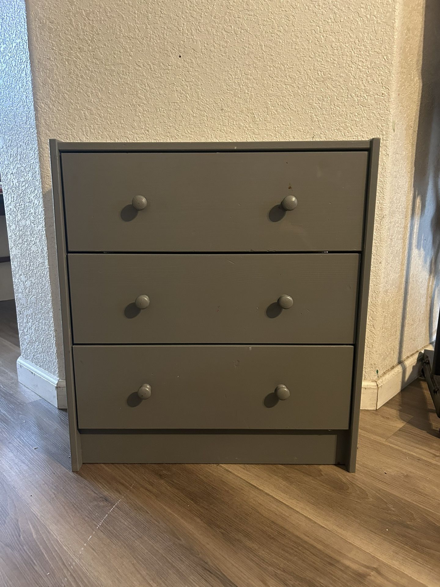 Small Dresser 