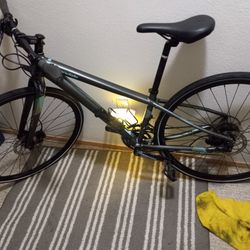 Cannondale Road Bike  Small $299