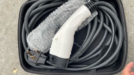 EV Charger with Carry Case