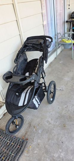 Black Three-Wheel Jogging Stroller Baby Trend