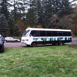 1994 Shuttle Bus, Trade?