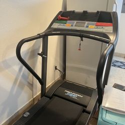 Nice treadmill On Rollers