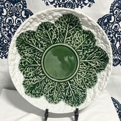 Portuguese Majolica Cabbage Platter Bordallo Pinheiro C Rainha Green & White