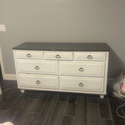 White And Wood Dresser 