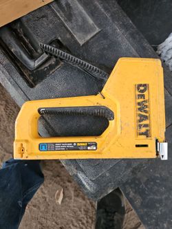 Dewalt stapler