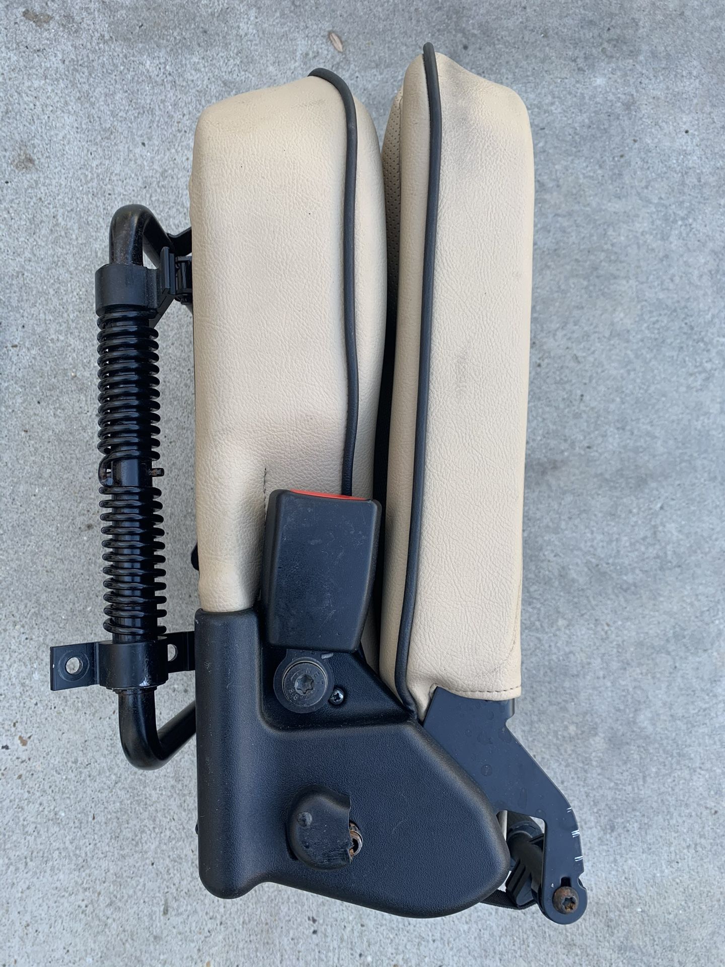 OEM Land Rover Discovery SE7 3rd Row Right-Side Jumper Seat (2003–2004) 