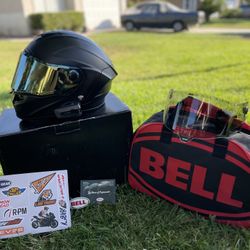 Bell Race star Carbon Fiber Flex DLX Helmet with CARDO Packtalk Edge Intercom