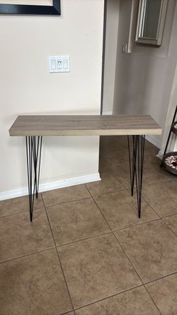 Decorative table