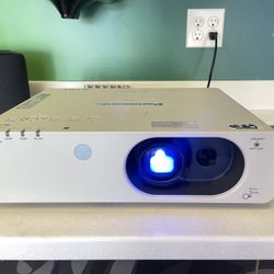Panasonic 3500 lumens HDMI Projector