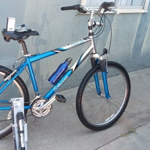 schwinn coronado bicycle Schwinn Coronado Aluminum Frame Bicycle for Sale in Lincoln Acres, CA