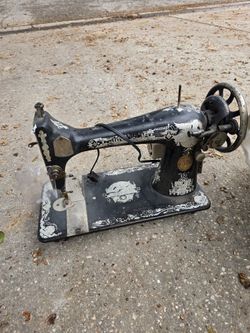 Singer Sewing Machine