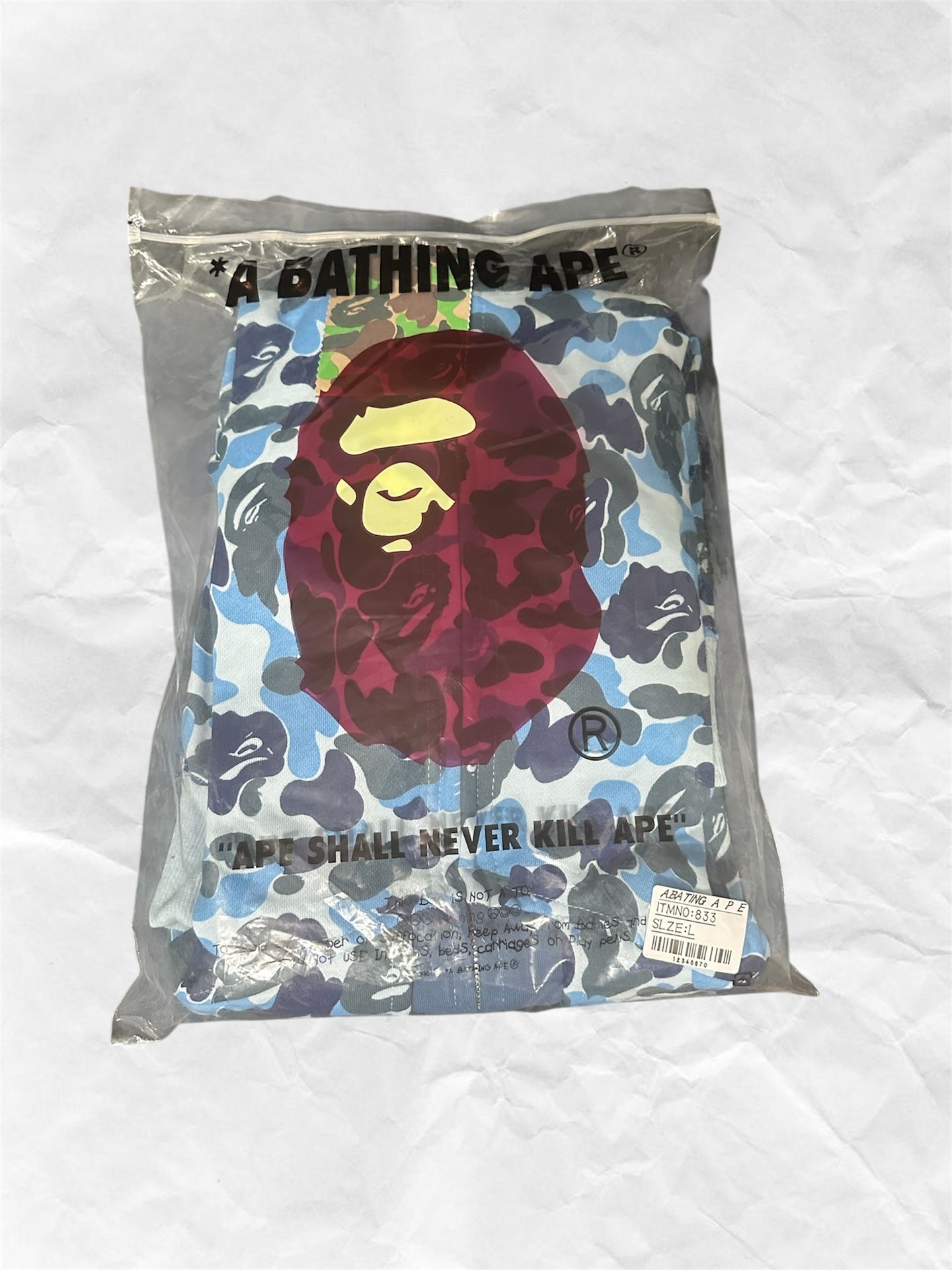 *BRAND NEW* Bape Hoodie (size L) Ready To Ship 🚚💨