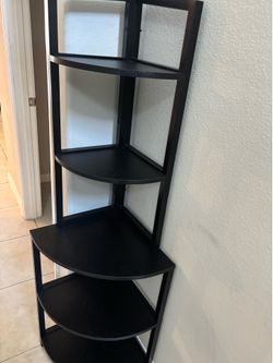 Corner stand